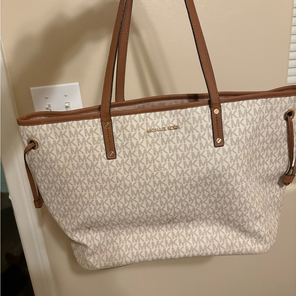 Michael Kors Tan and Cream Signature Tote